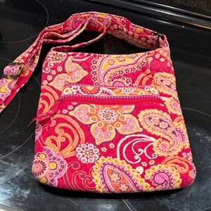 Vera Bradley retired Vibrant Paisley Crossbody Bag